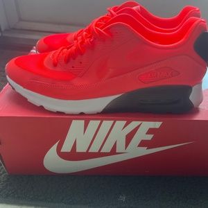 Wmns Air Max 90 Ultra Essential 'Infrared' size 11.5 (724981-600)